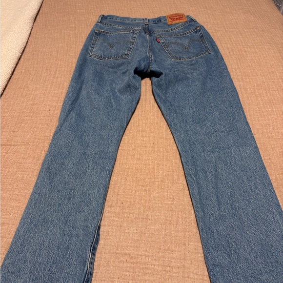 Levi's Women’s 501 Jeans in Classic Blue - Size 26 - Picture 4 of 6